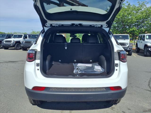 new 2025 Jeep Compass car, priced at $28,617