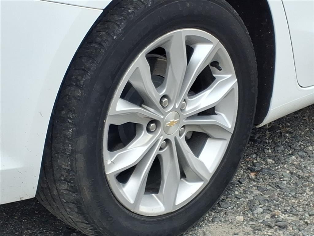 used 2024 Chevrolet Malibu car, priced at $18,987