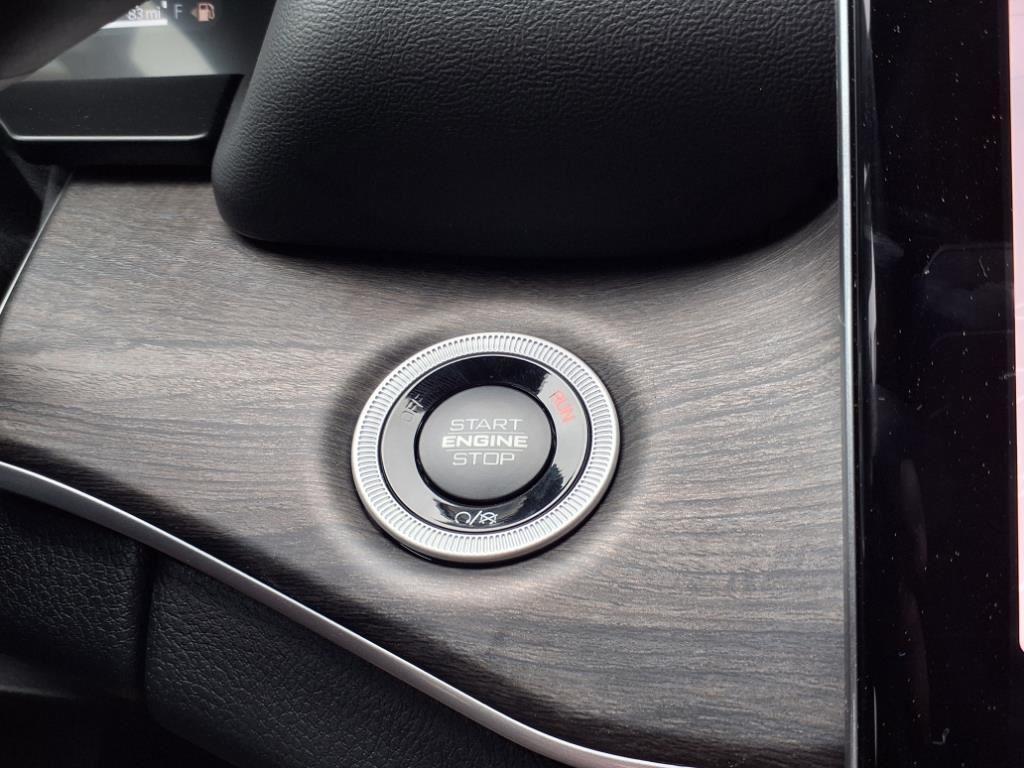 new 2025 Jeep Grand Cherokee L car, priced at $48,262