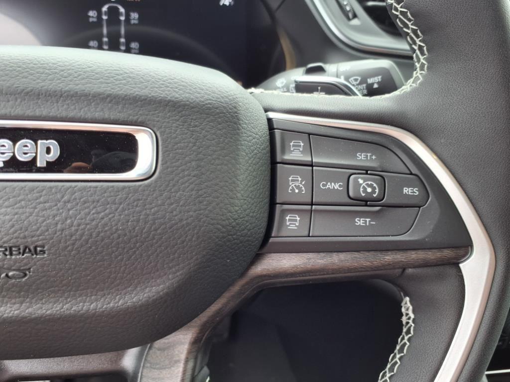 new 2025 Jeep Grand Cherokee L car, priced at $48,262