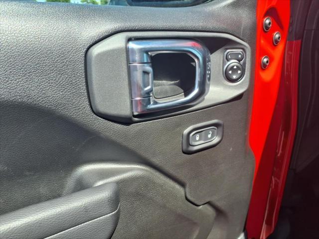 new 2025 Jeep Wrangler car, priced at $47,828