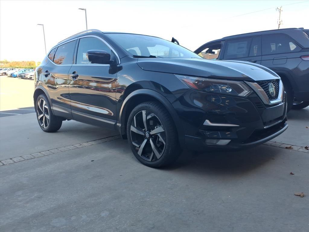 used 2020 Nissan Rogue Sport car, priced at $19,985