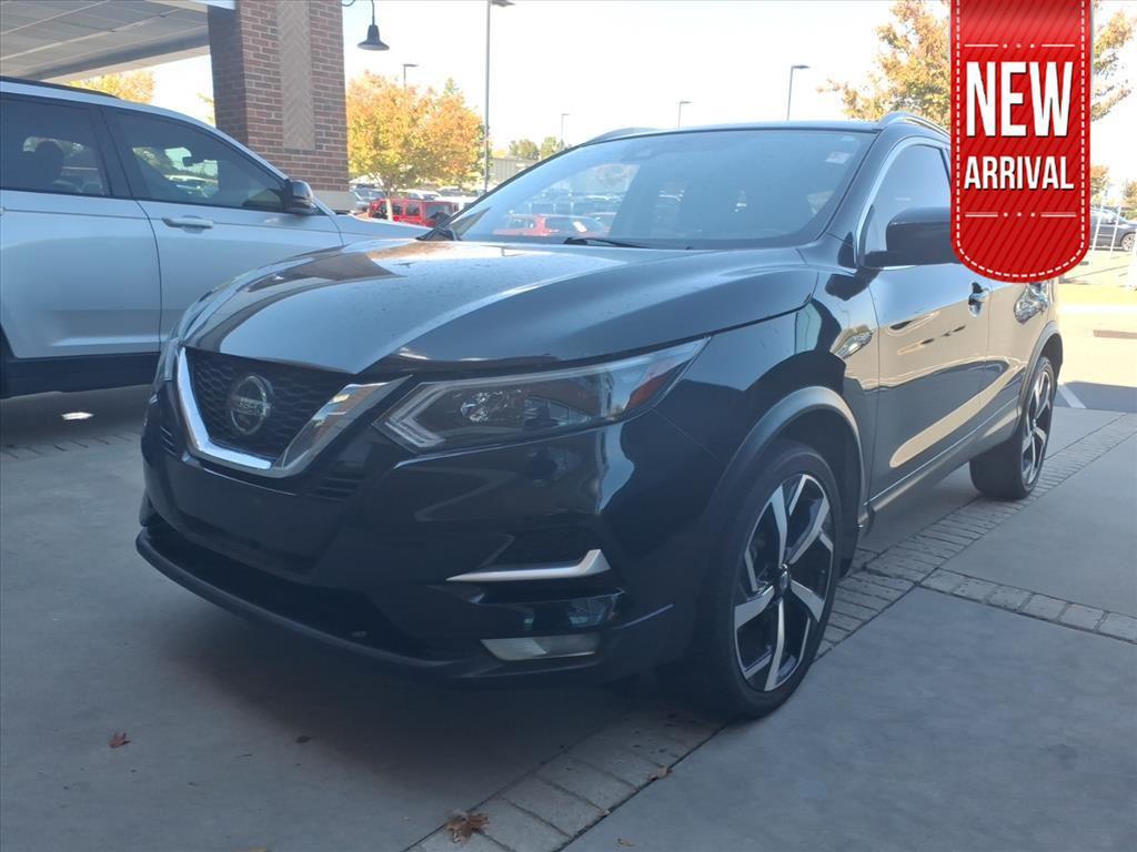 used 2020 Nissan Rogue Sport car, priced at $19,985