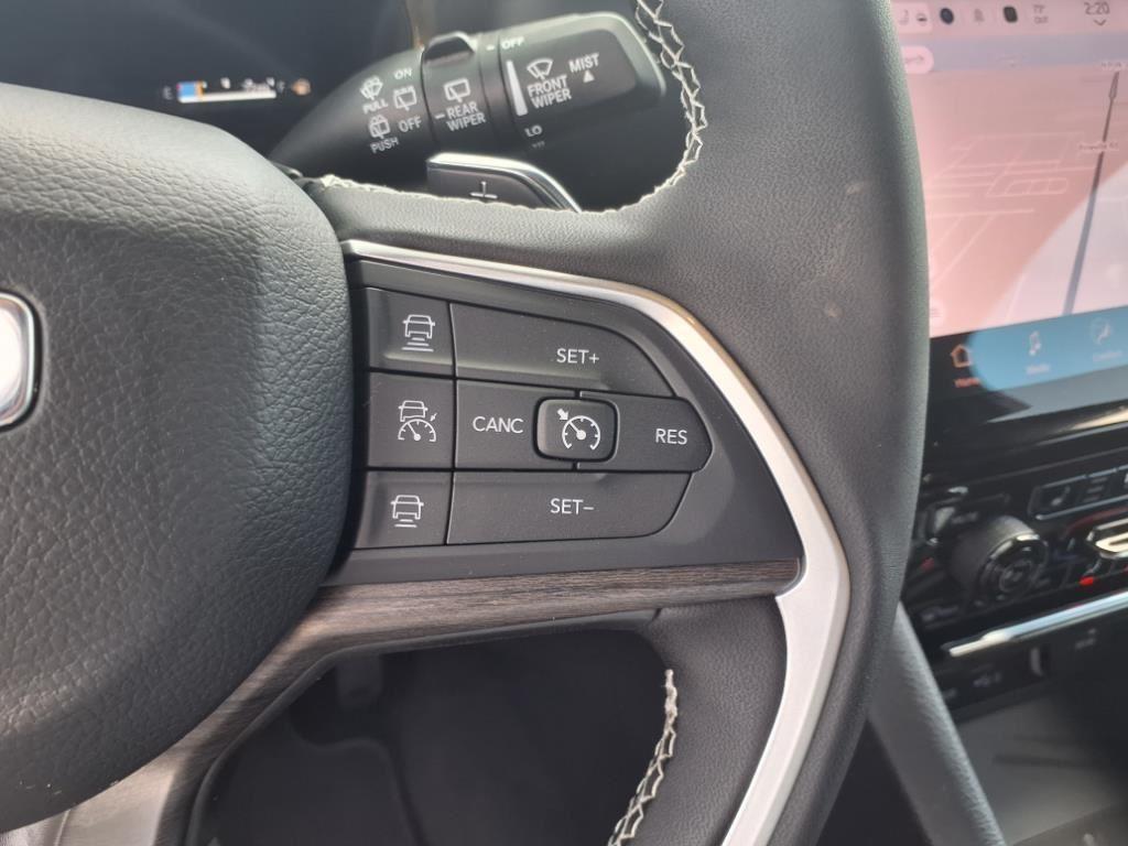 new 2025 Jeep Grand Cherokee car, priced at $47,589