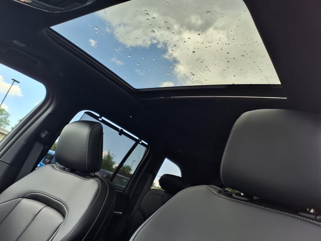 new 2025 Jeep Grand Cherokee car, priced at $47,589