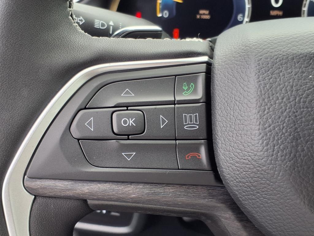 new 2025 Jeep Grand Cherokee car, priced at $47,545