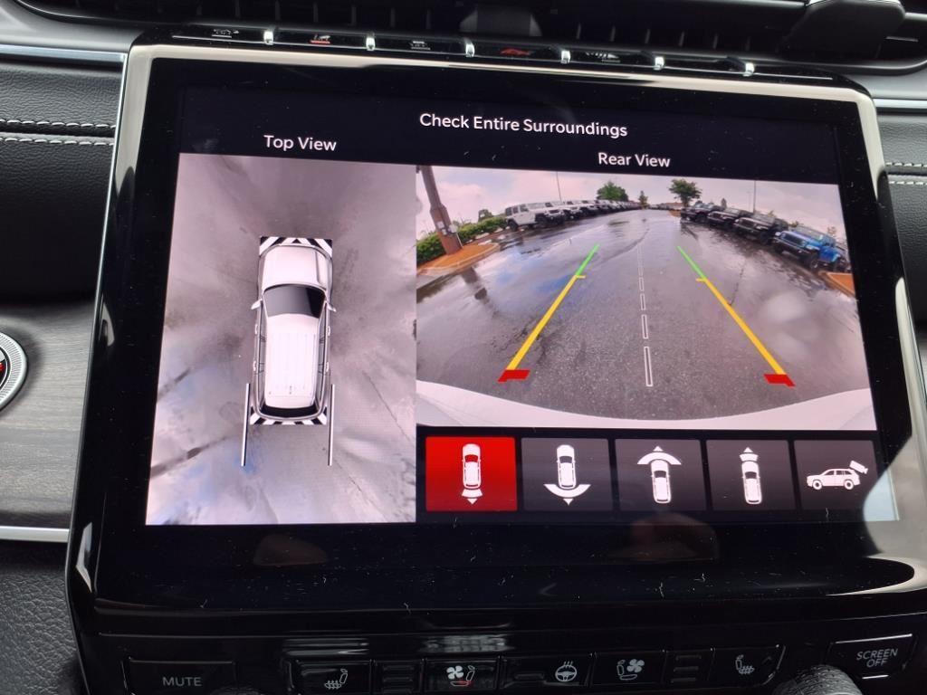 new 2025 Jeep Grand Cherokee car, priced at $47,545