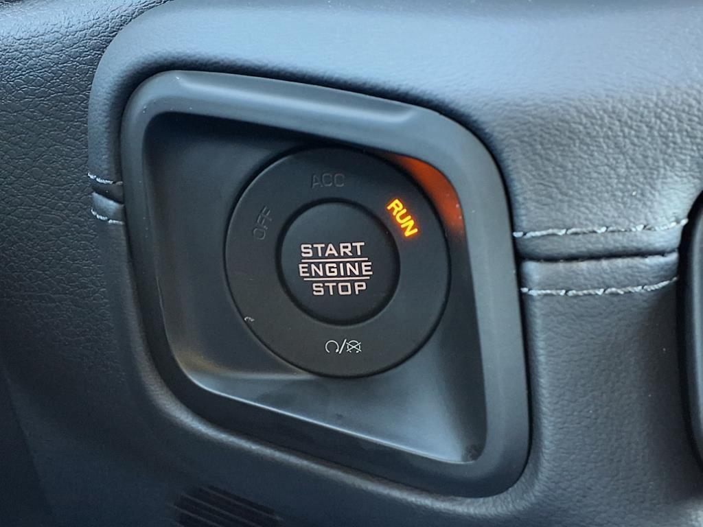 new 2025 Jeep Wrangler car, priced at $48,379