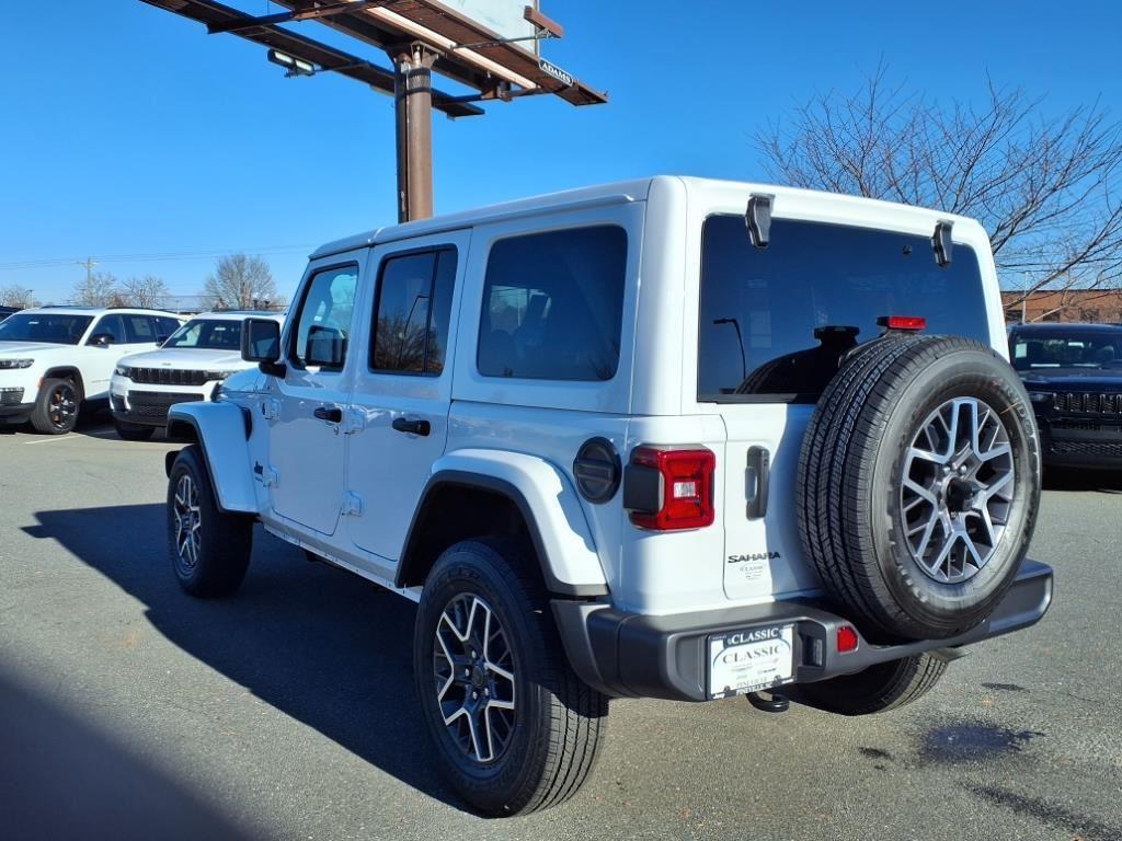 new 2025 Jeep Wrangler car, priced at $48,379