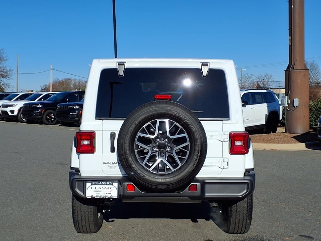 new 2025 Jeep Wrangler car, priced at $48,379