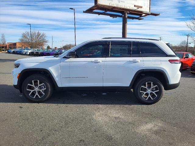 new 2024 Jeep Grand Cherokee car, priced at $45,415