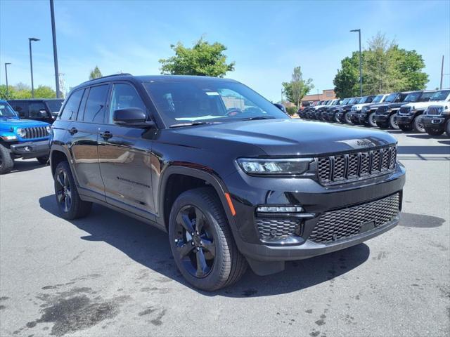 new 2025 Jeep Grand Cherokee car, priced at $49,212