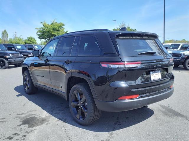 new 2025 Jeep Grand Cherokee car, priced at $49,212