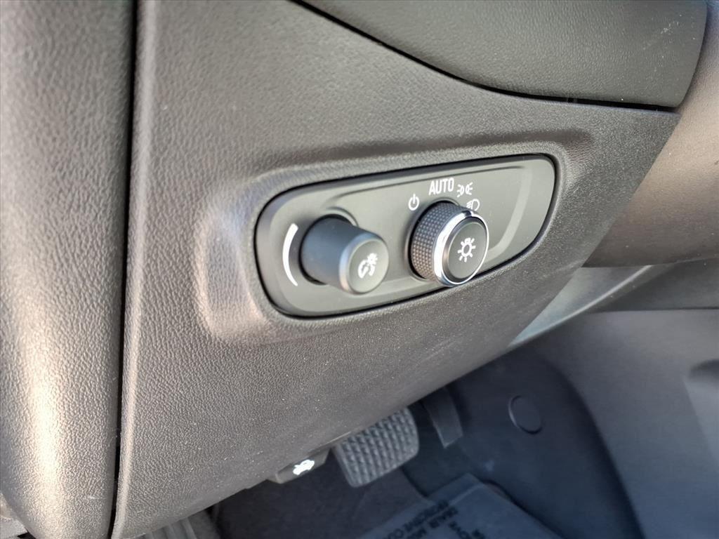 used 2022 Chevrolet Equinox car, priced at $20,995