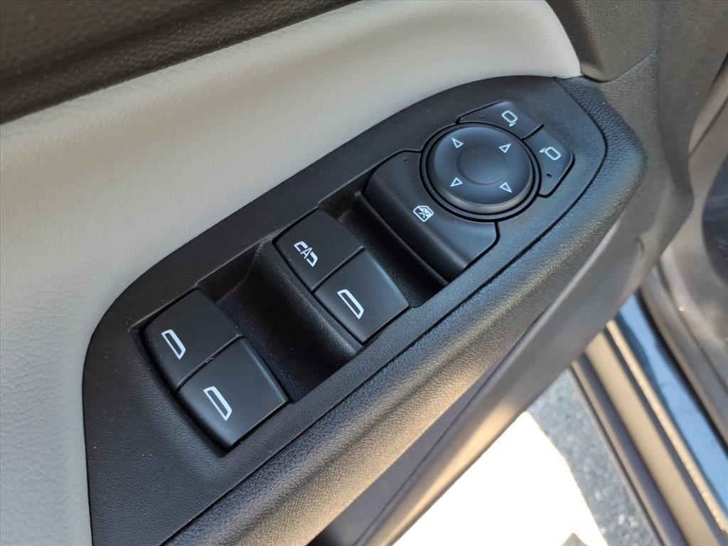 used 2022 Chevrolet Equinox car, priced at $20,995