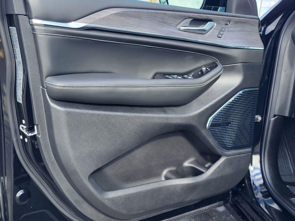 new 2024 Jeep Grand Cherokee 4xe car, priced at $62,405