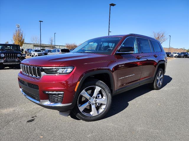 new 2024 Jeep Grand Cherokee L car, priced at $52,220