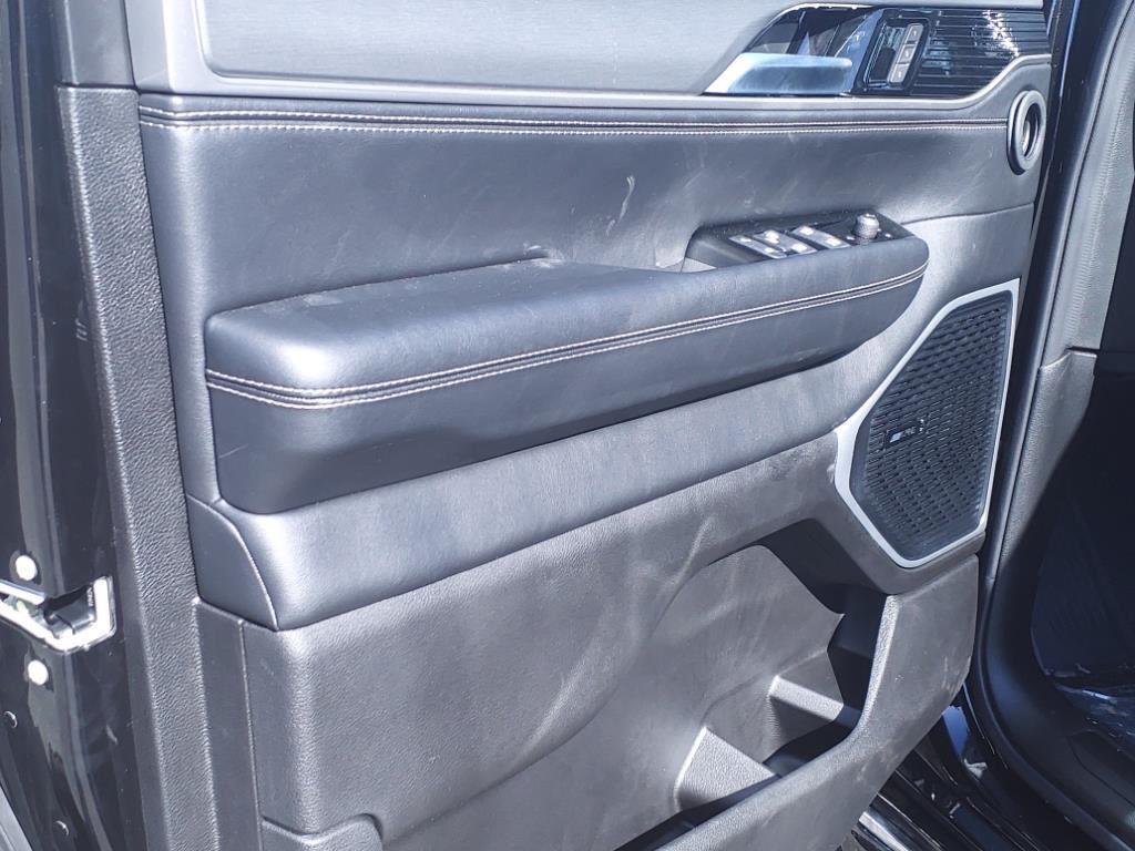 new 2025 Jeep Wagoneer car, priced at $67,498