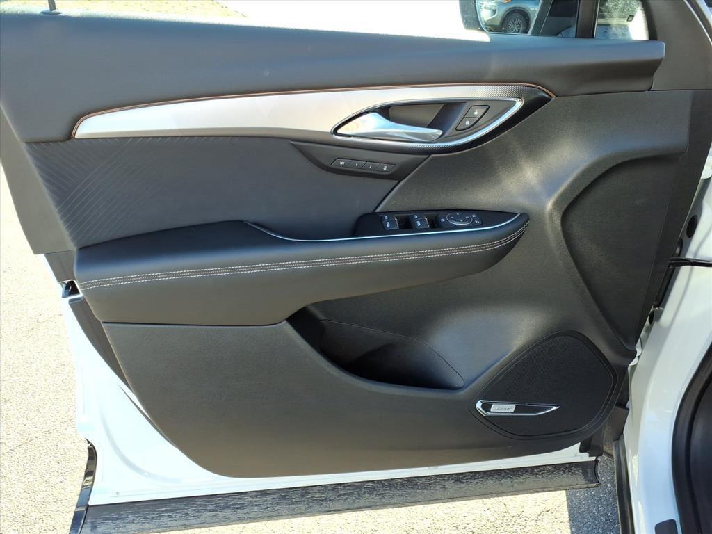 used 2025 Buick Envision car, priced at $32,986