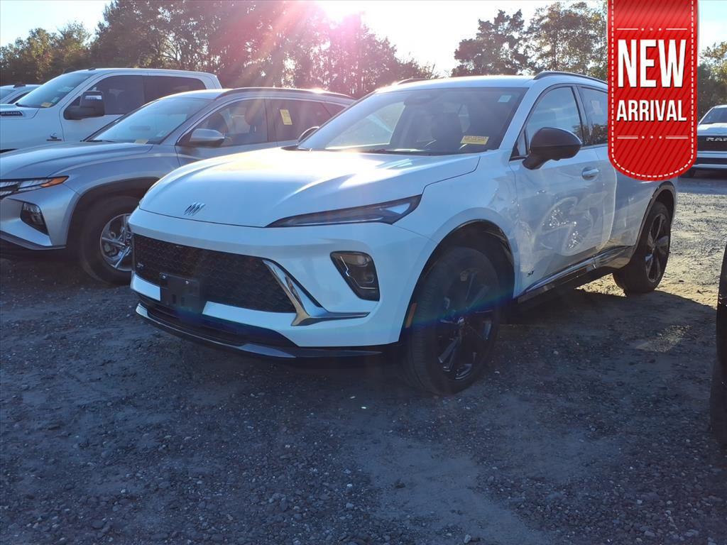 used 2025 Buick Envision car, priced at $32,986