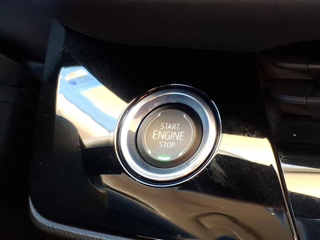 used 2025 Buick Envision car, priced at $32,986