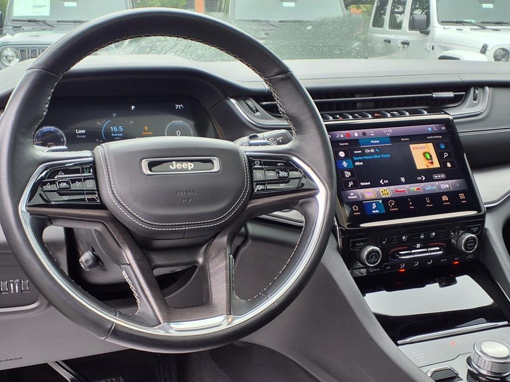 used 2022 Jeep Grand Cherokee car, priced at $38,398