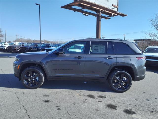 new 2025 Jeep Grand Cherokee car, priced at $49,212