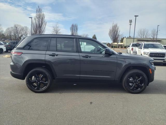 new 2025 Jeep Grand Cherokee car, priced at $49,212