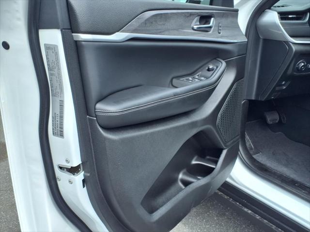 new 2025 Jeep Grand Cherokee L car, priced at $47,790