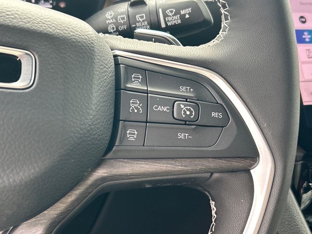 new 2025 Jeep Grand Cherokee L car, priced at $47,361