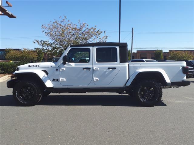 new 2024 Jeep Gladiator car, priced at $45,578