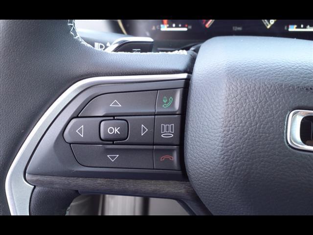 new 2025 Jeep Grand Cherokee car, priced at $50,152