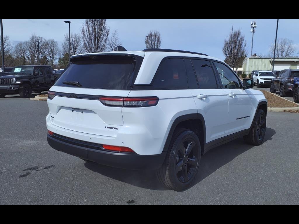 new 2025 Jeep Grand Cherokee car, priced at $46,862