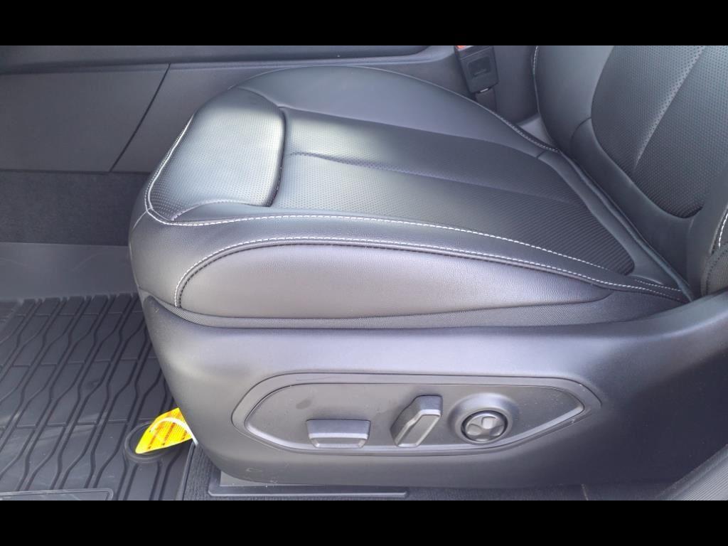 new 2025 Jeep Grand Cherokee car, priced at $46,862