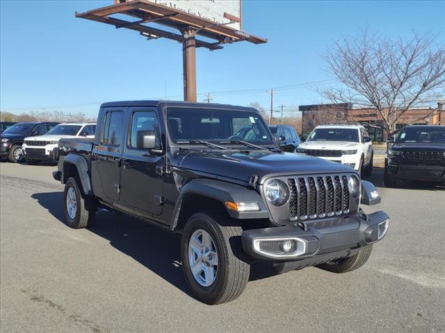 used 2023 Jeep Gladiator car, priced at $28,422