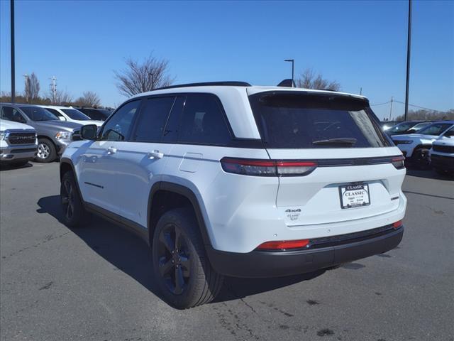 new 2025 Jeep Grand Cherokee car, priced at $49,256