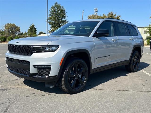 new 2025 Jeep Grand Cherokee L car, priced at $52,620
