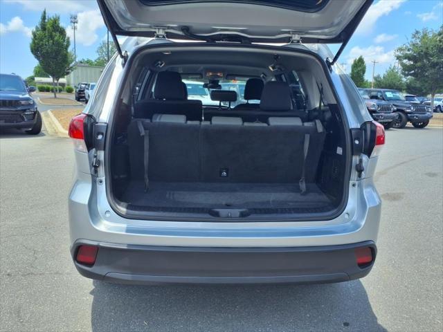 used 2019 Toyota Highlander car, priced at $25,705