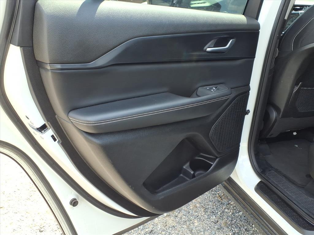 used 2023 Jeep Grand Cherokee L car, priced at $25,898