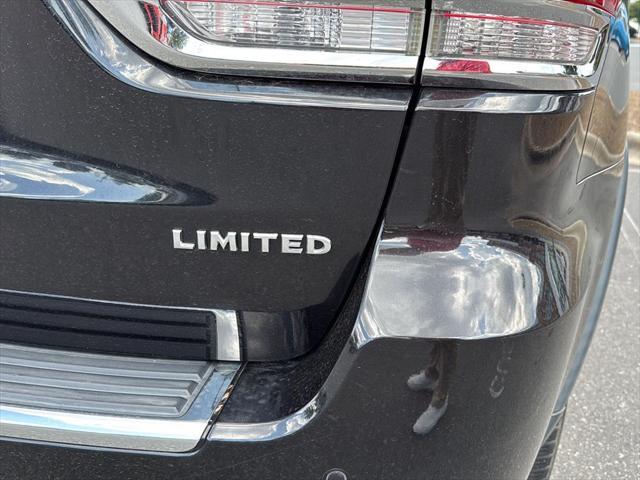 used 2014 Jeep Grand Cherokee car, priced at $15,021