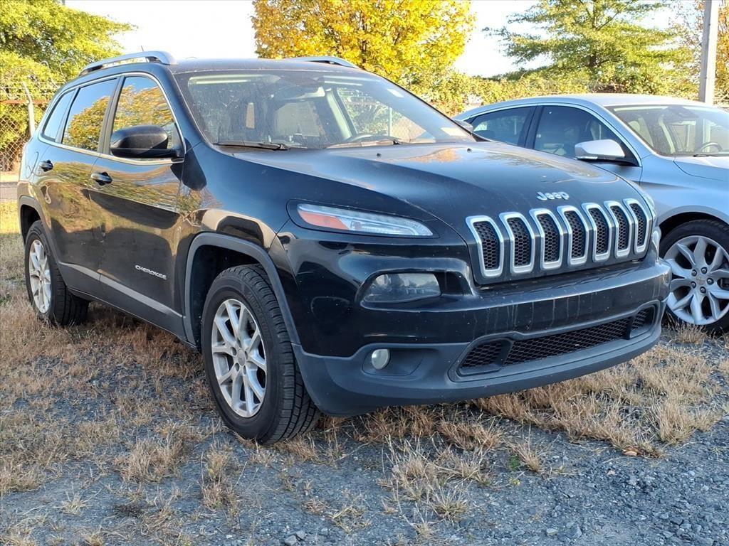 used 2018 Jeep Cherokee car, priced at $10,695