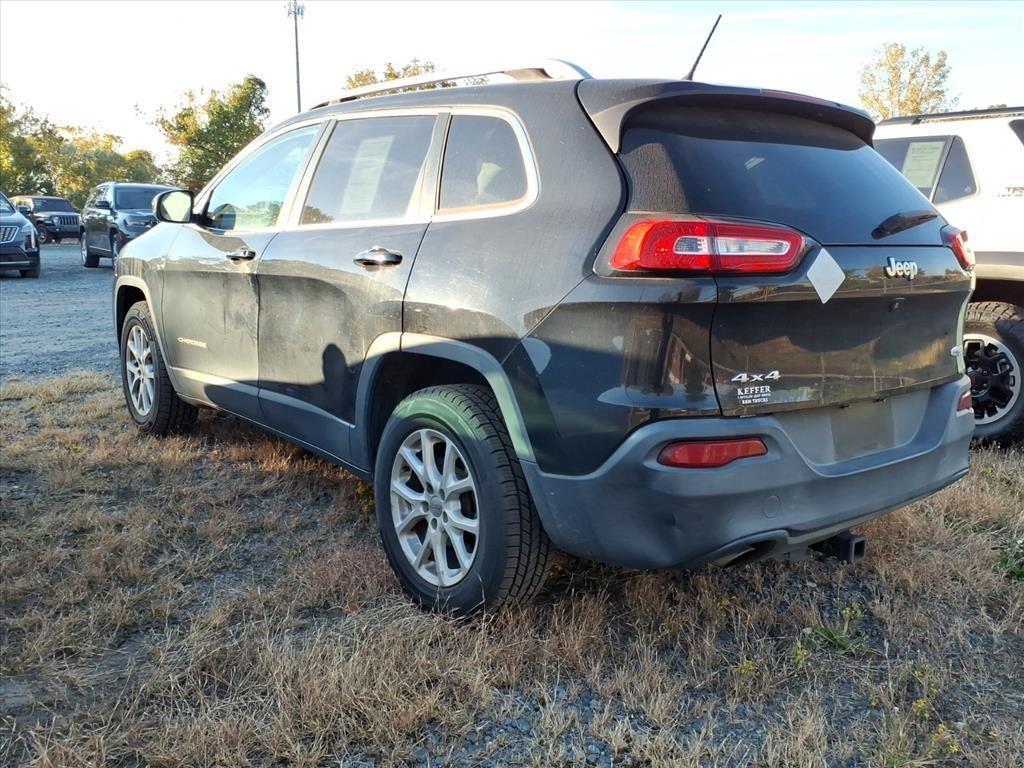 used 2018 Jeep Cherokee car, priced at $10,695