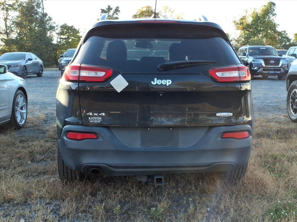 used 2018 Jeep Cherokee car, priced at $10,695