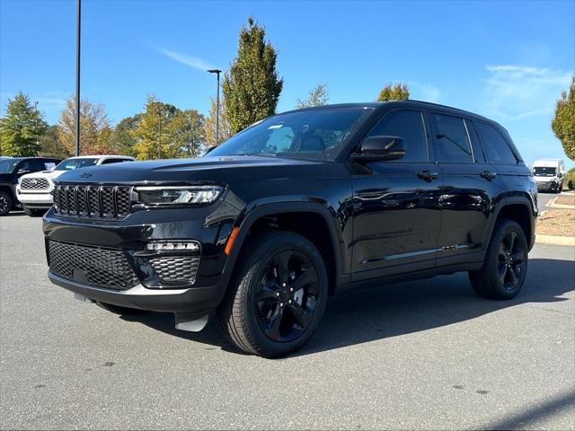 new 2025 Jeep Grand Cherokee car, priced at $45,467