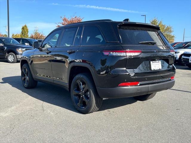 new 2025 Jeep Grand Cherokee car, priced at $43,507