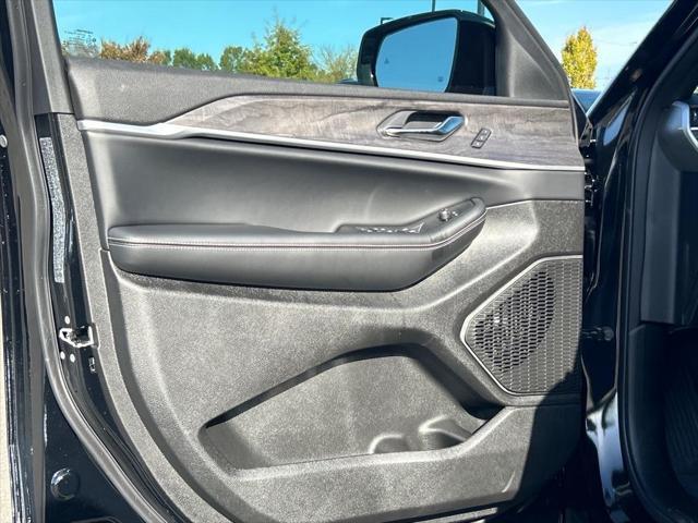 new 2025 Jeep Grand Cherokee car, priced at $43,507