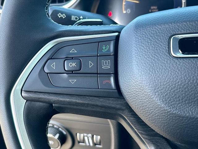 new 2025 Jeep Grand Cherokee car, priced at $43,507