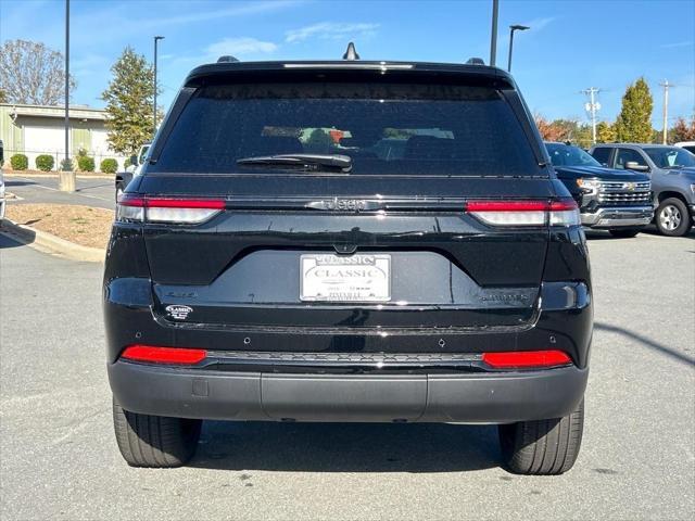new 2025 Jeep Grand Cherokee car, priced at $43,507