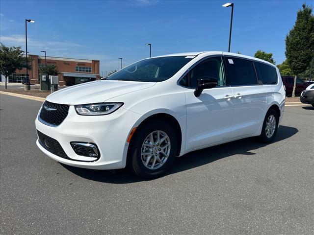 new 2024 Chrysler Pacifica car, priced at $38,595