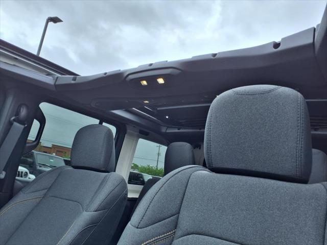 new 2025 Jeep Wrangler car, priced at $48,878